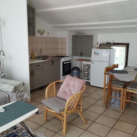 Apartmani Zlatko Pula Luaran gambar