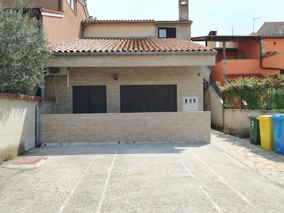 Apartmani Zlatko Pula Luaran gambar