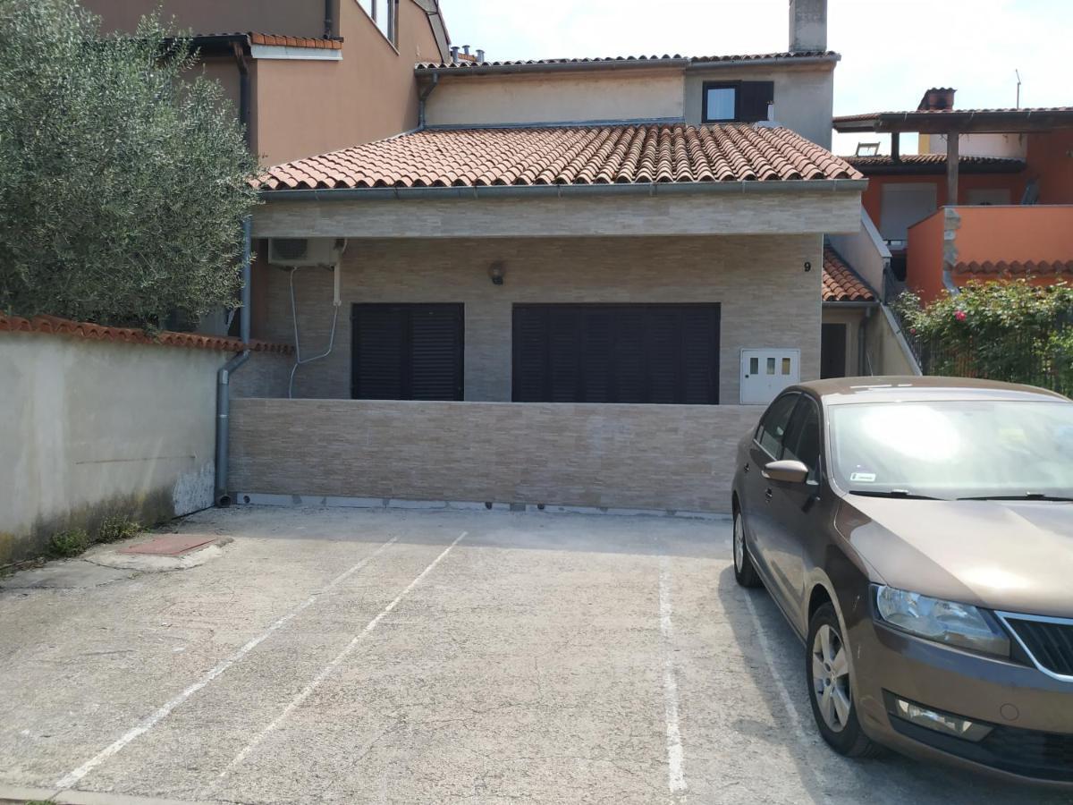 Apartmani Zlatko Pula Luaran gambar