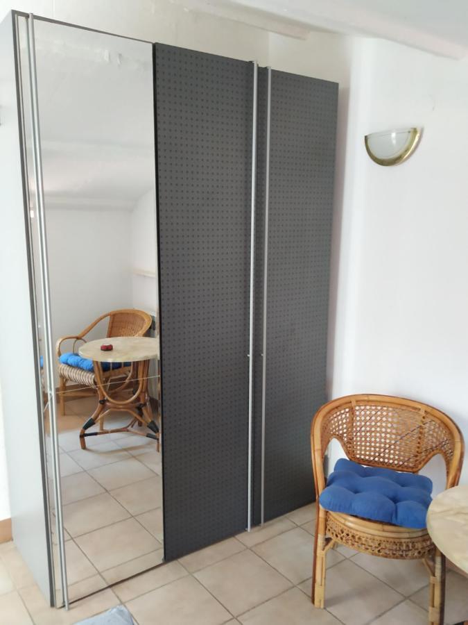 Apartmani Zlatko Pula Luaran gambar