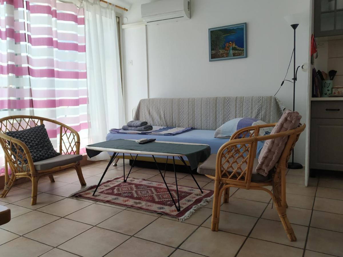 Apartmani Zlatko Pula Luaran gambar