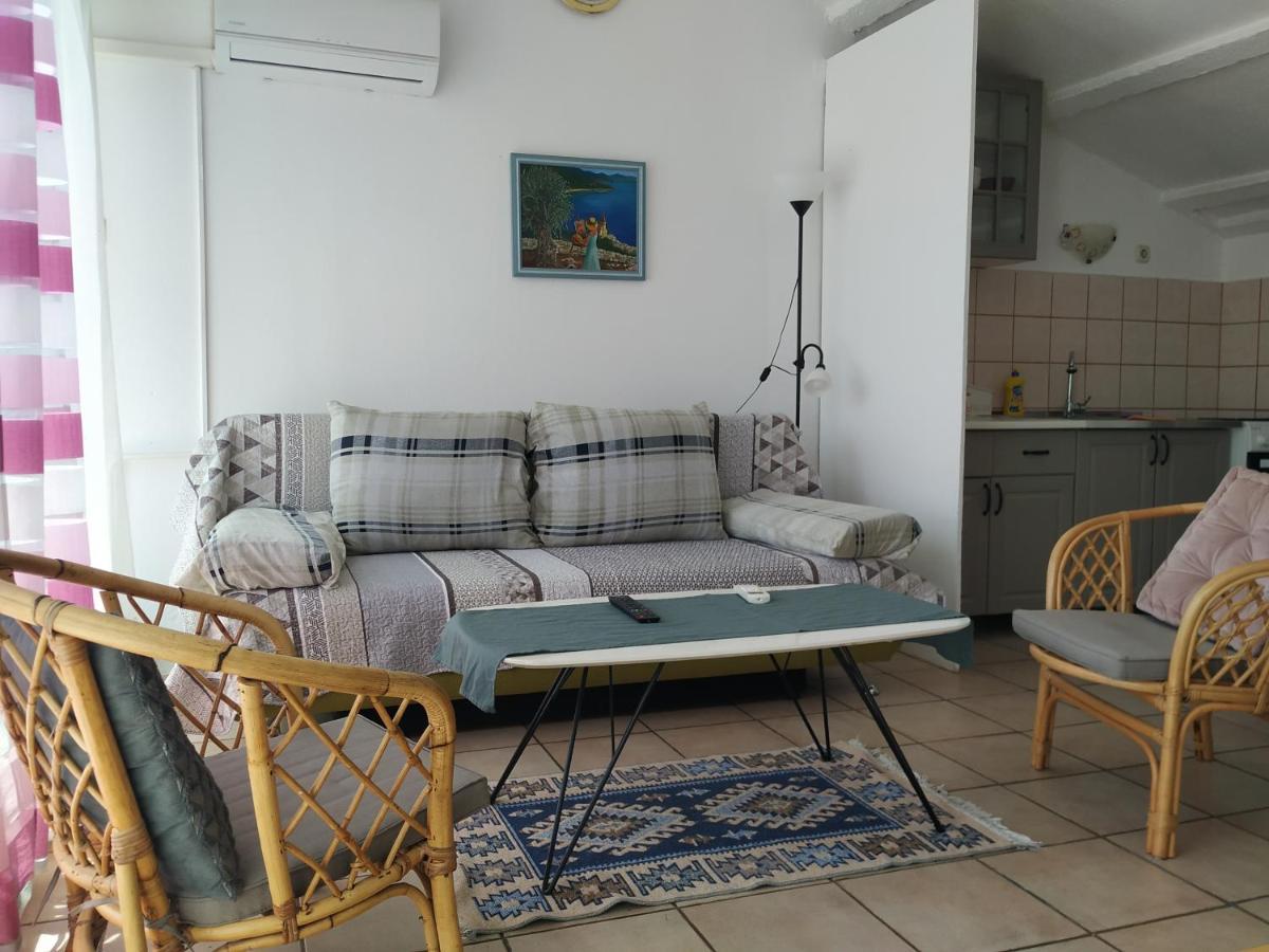 Apartmani Zlatko Pula Luaran gambar
