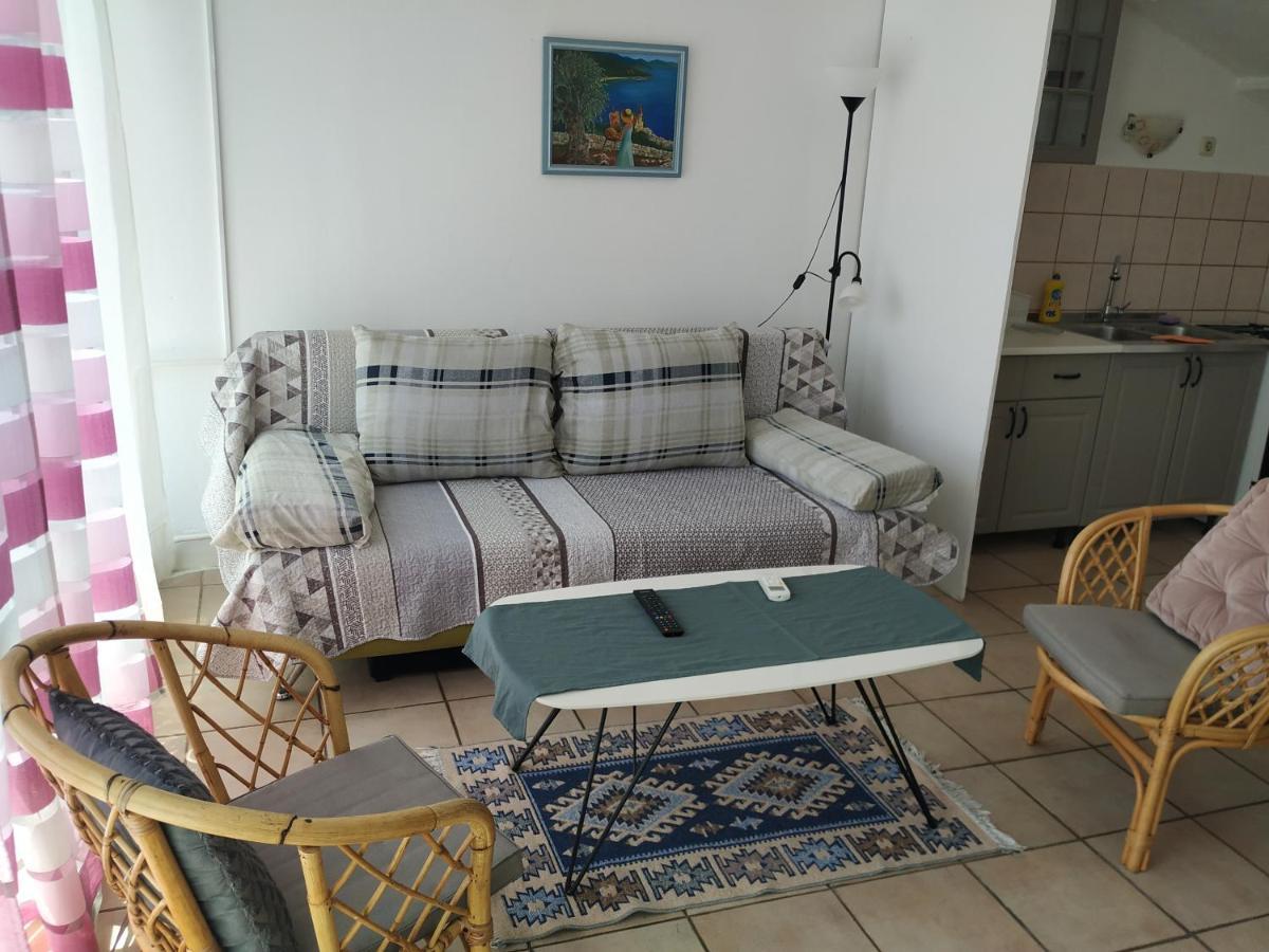 Apartmani Zlatko Pula Luaran gambar