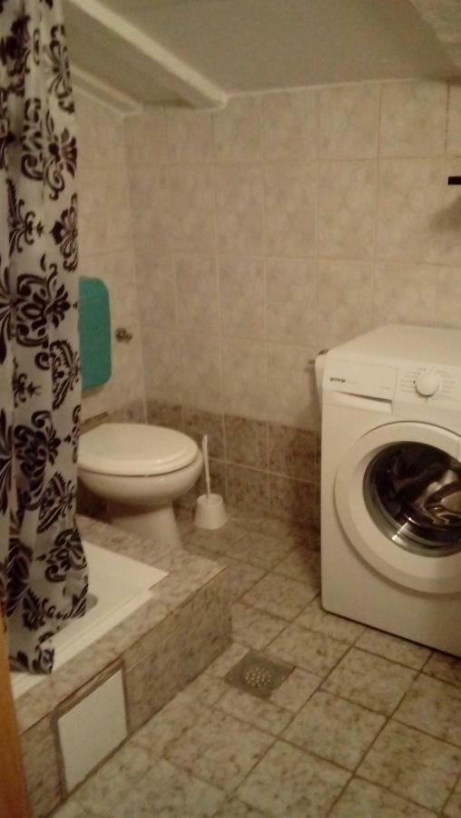 Apartmani Zlatko Pula Luaran gambar